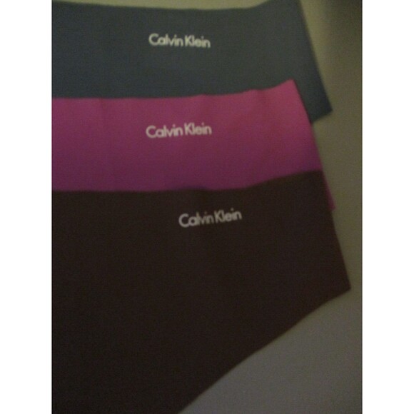 Calvin Klein Invisibles Womens Thong Underwear 3 Pack XL Seamless Stretch D3428 - Picture 2 of 7
